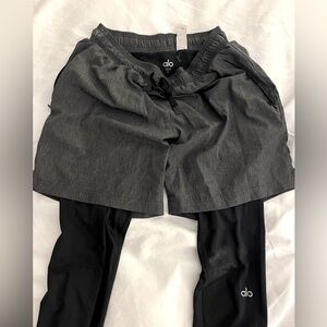 ALO YOGA Men’s Gray Shorts w/ built in black leggings size medium